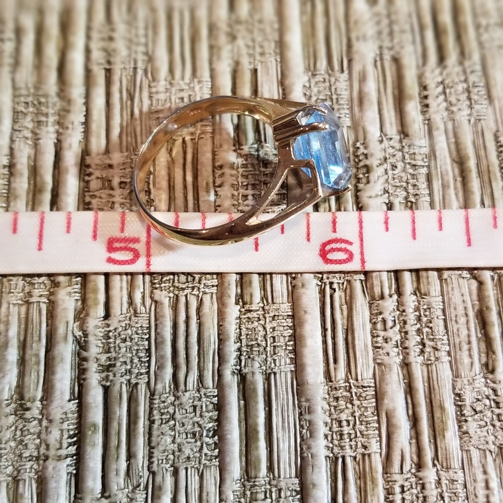 Blue Topaz over 5 carat 10k gold ring - Picture 8 of 10